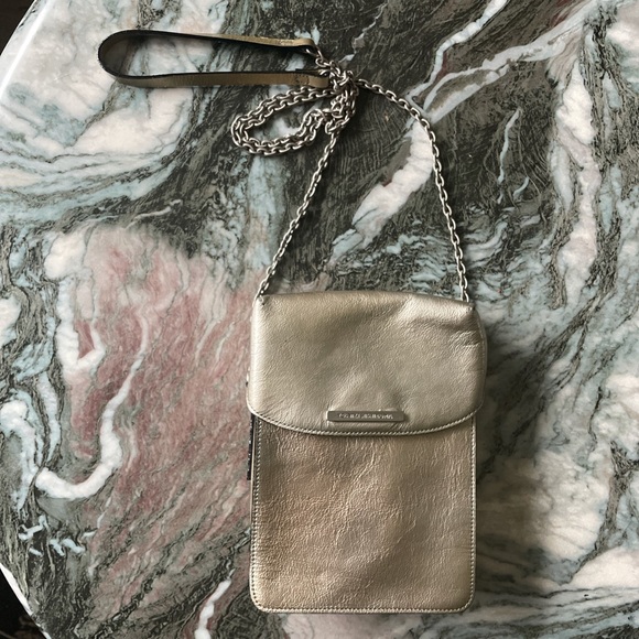 YOSHIKI HISHINUMA Metallic Leather Silver Chain Purse - Picture 5 of 5